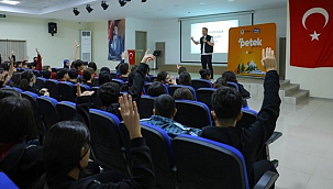 Petek Genç LGS Yolculuğu Ve Petek Genç Kariyer Buluşmaları Programları Başladı!
