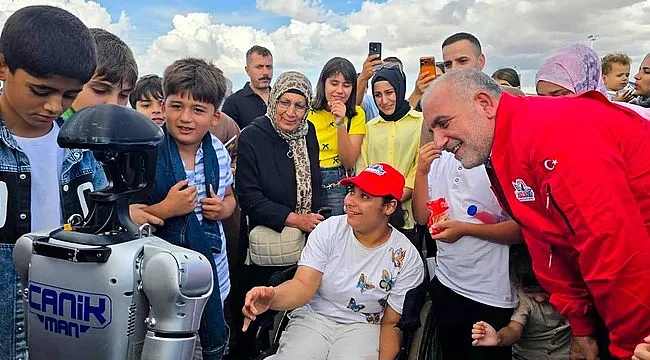 TEKNOFEST'te Canik Belediyesi Atölyelerine Ziyaretçi Akını!