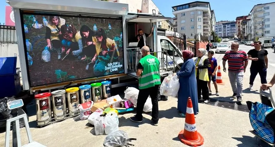 Canik Belediyesi Sıfır Atıkta Liderliğini Sürdürüyor, Aile Bütçesine Katkı Sunuyor! Canik Belediyesi Sıfır Atıkta Liderliğini Sürdürüyor, Aile Bütçesine Katkı Sunuyor!