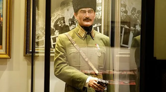 Atatürk'ün Orijinal Üniforması Samsun'da