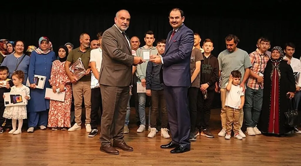 Canik’te Öğrenciler Ödüllerine Kavuştu